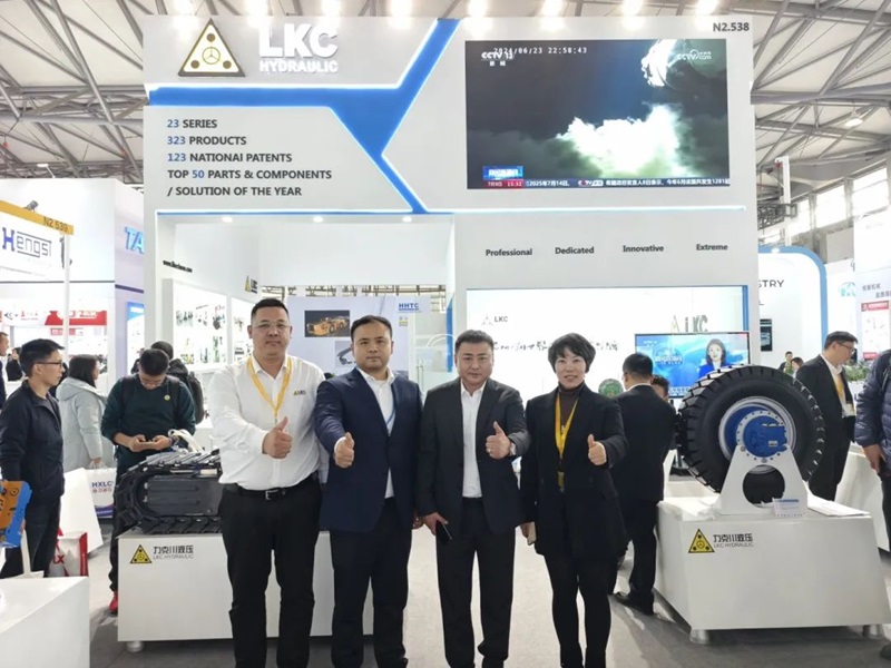 1741237850151234.jpg 火辣辣视频液壓寶馬展之行完美收官2.jpg