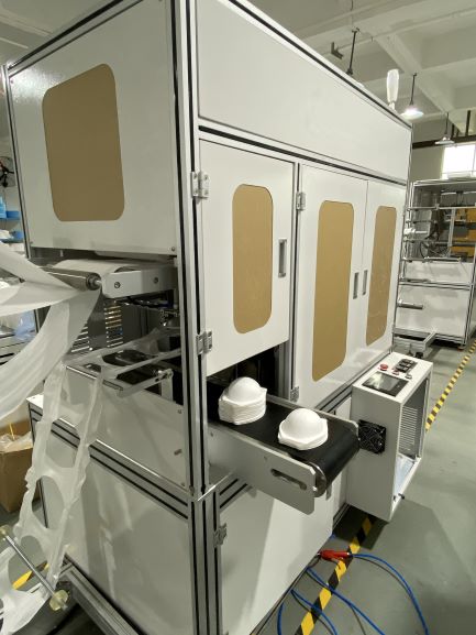 二段式（shì）全自動杯型口罩機、半自動杯型口罩（zhào）機、3M1860杯型口罩機（jī）、專業承（chéng）接異型口罩（zhào）機